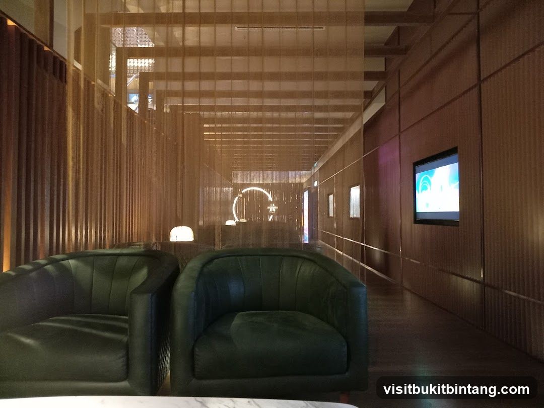 Modern Lounge Area