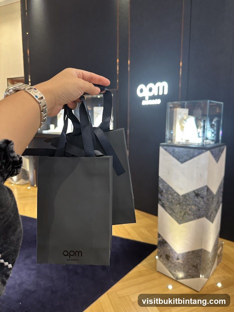 Shopping bags from APM Monaco