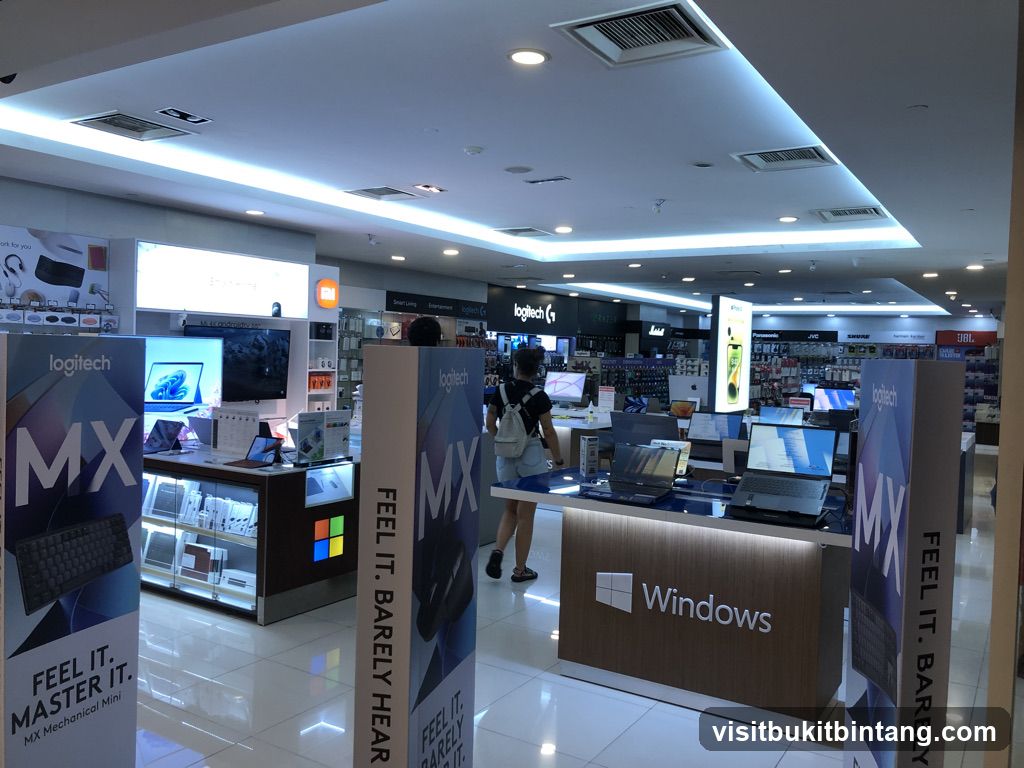 Electronics Store Display
