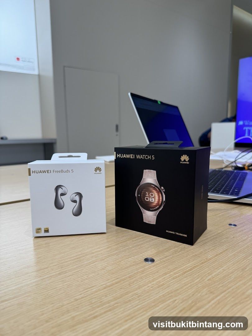 Huawei FreeBuds 5 and Huawei Watch 5