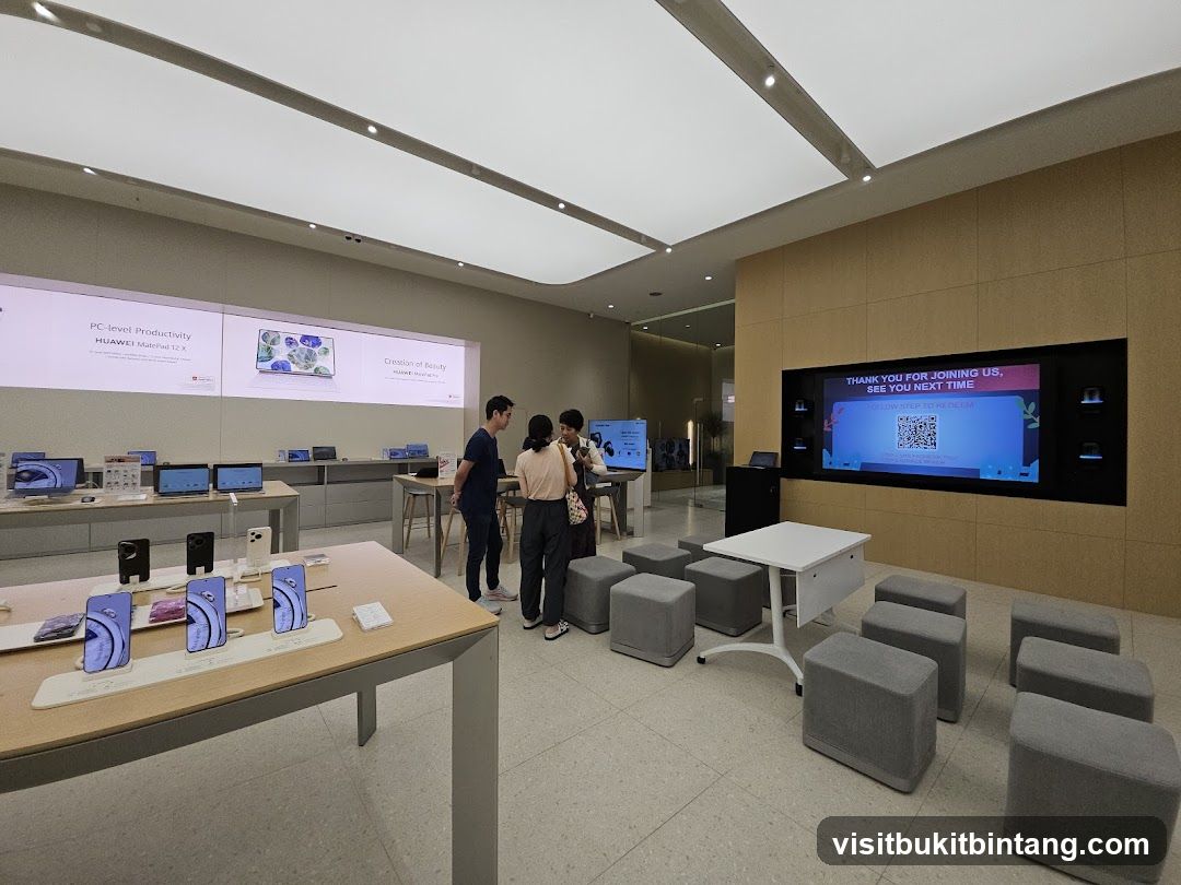 Huawei Store Interior