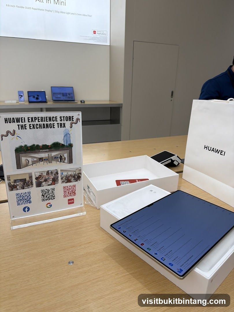 Huawei Experience Store Display