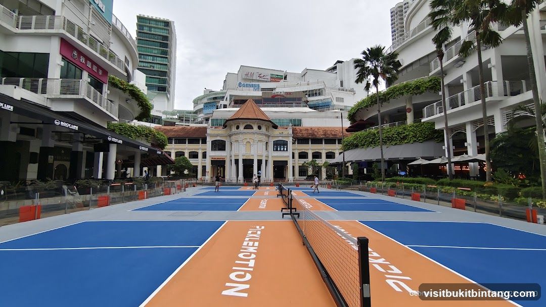 Outdoor Pickleball Courts