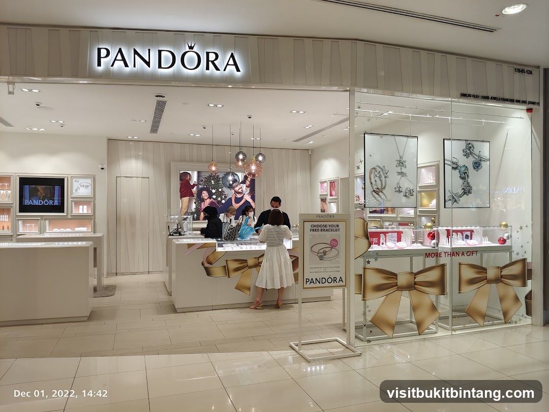 PANDORA Gurney Plaza