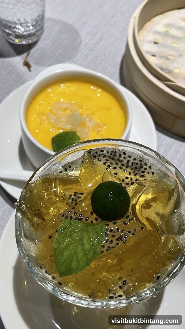 Dessert with Mango and Jelly
