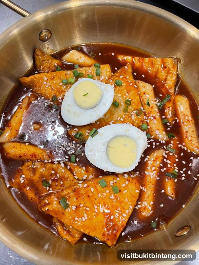 Tteokbokki with Eggs
