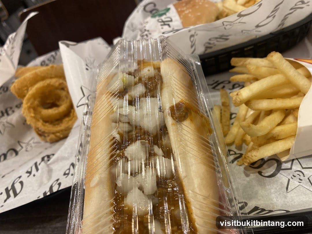 Chili Dog Meal