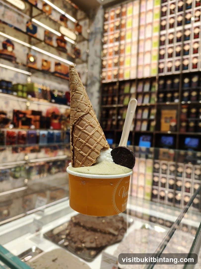 Gelato in a cup with a cone