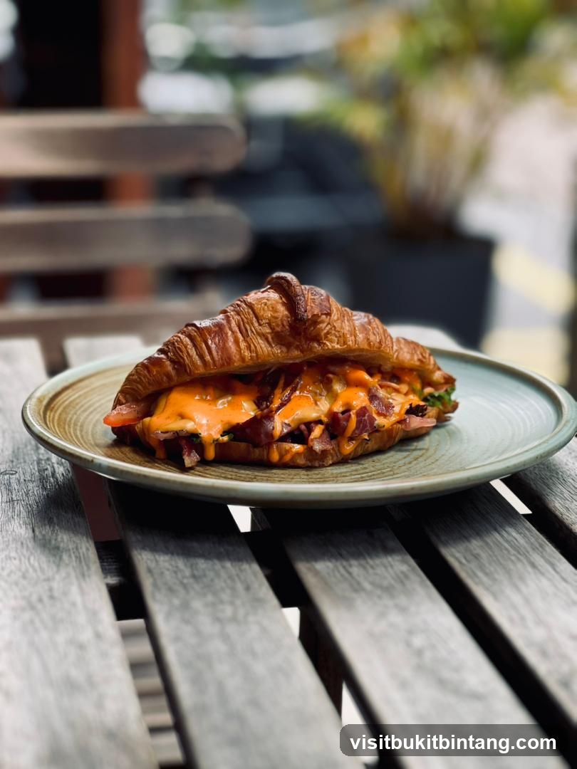 Croissant Sandwich