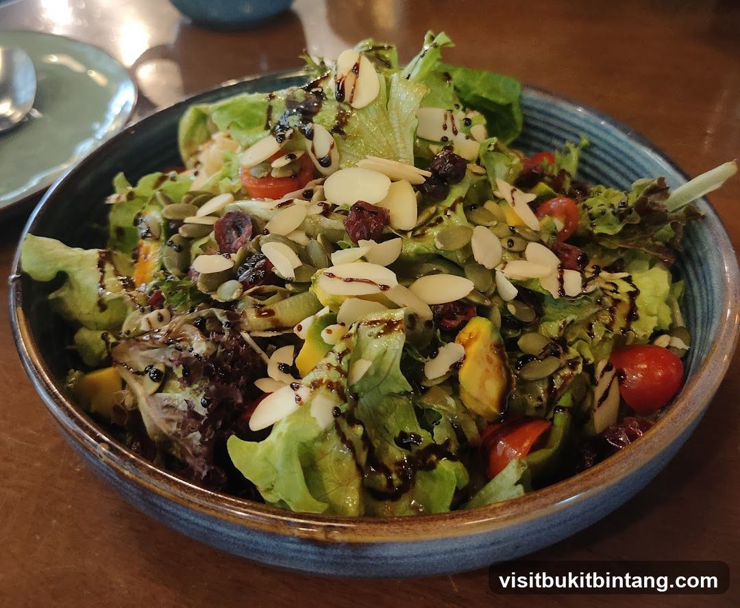 Salad with Almonds and Seeds