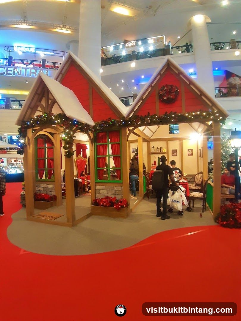 Christmas Themed Booth