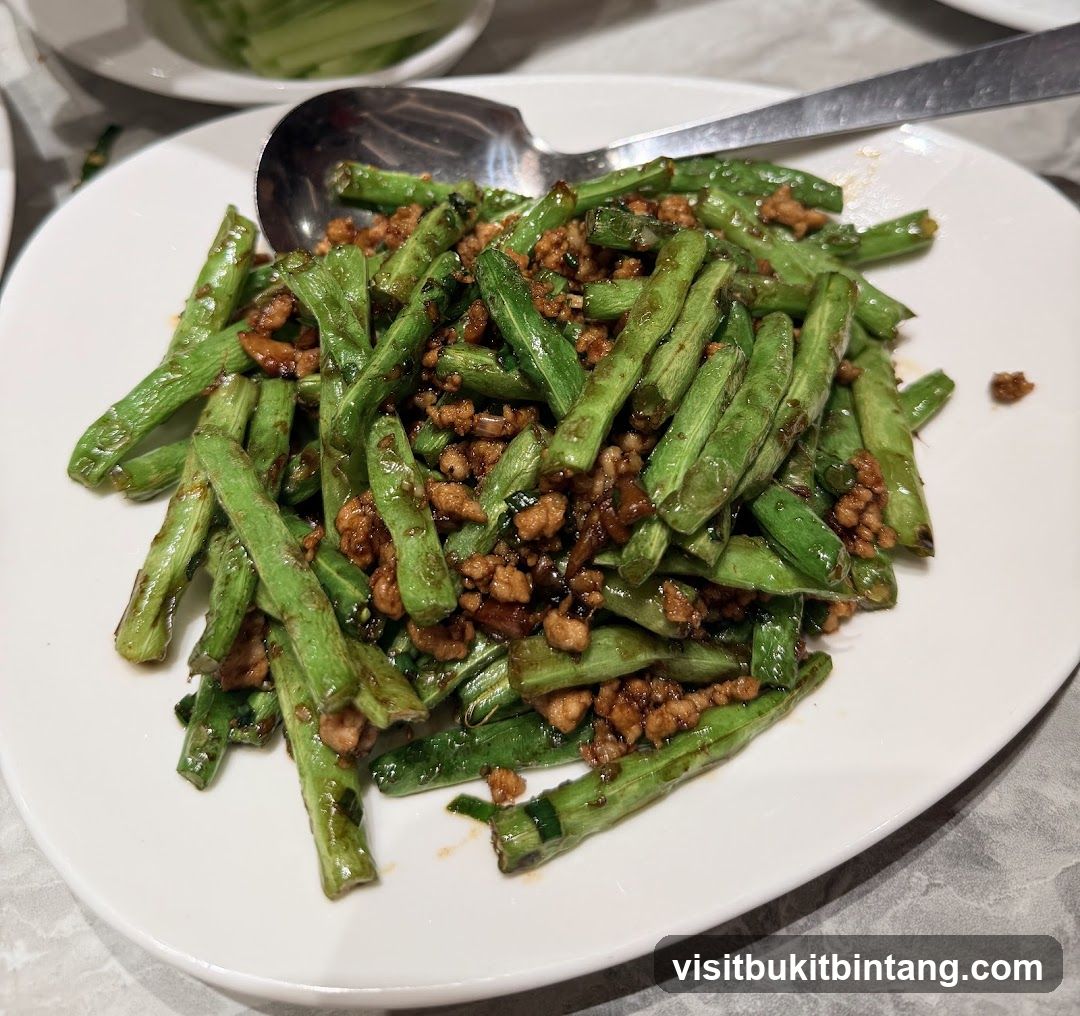 Stir-fried Green Beans with Minced Meat