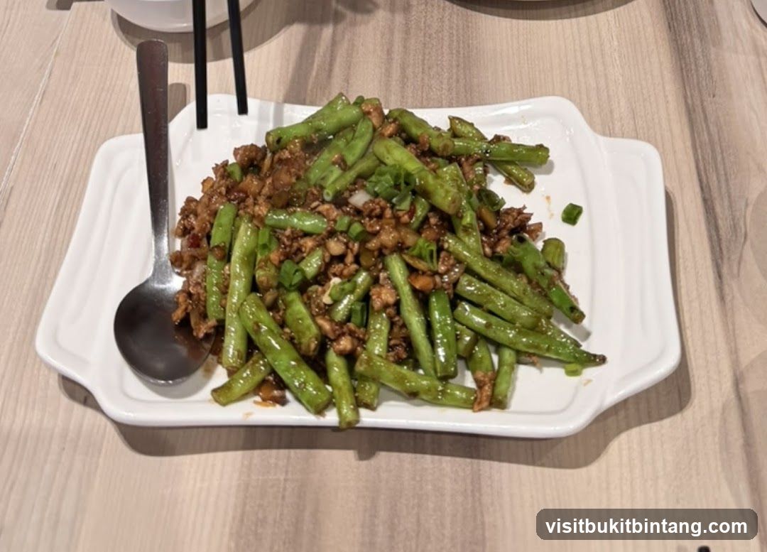 Stir-fried Green Beans with Minced Meat