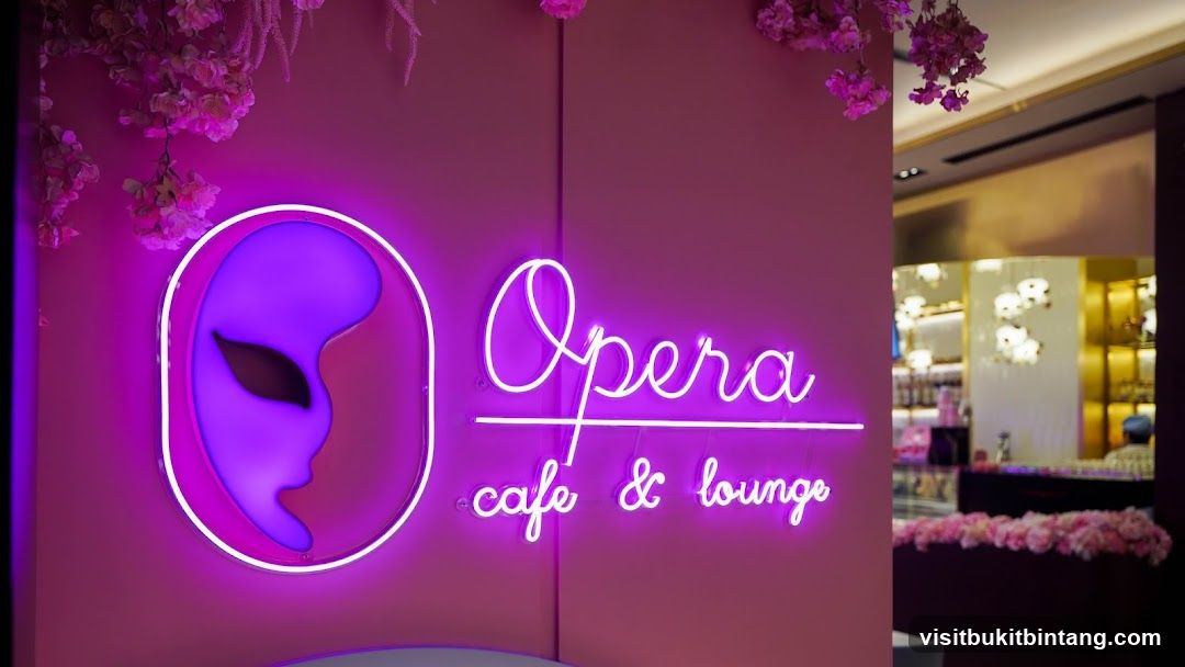 Opera Cafe & Lounge