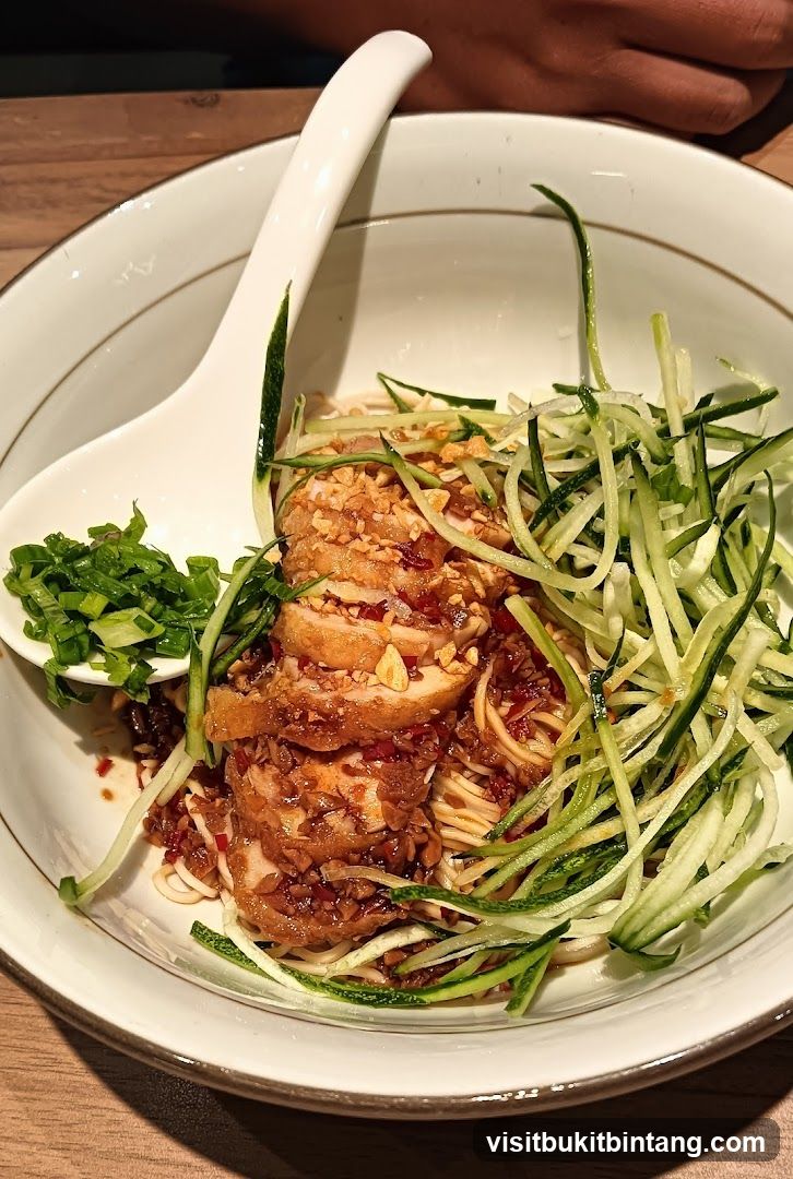 Sichuan Cold Noodles with Sliced Chicken