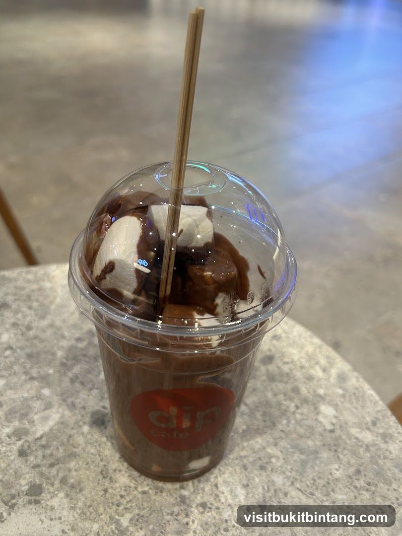 Chocolate drink with marshmallows