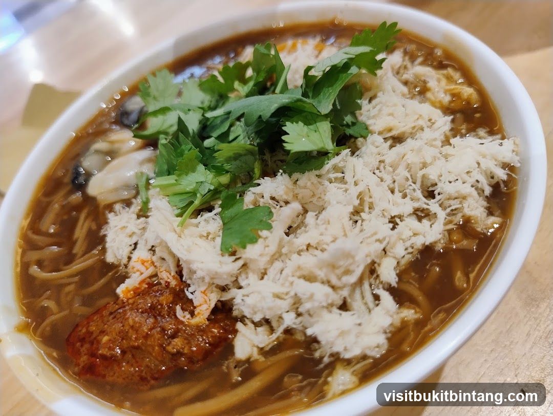 Oyster and Crab Noodle Soup