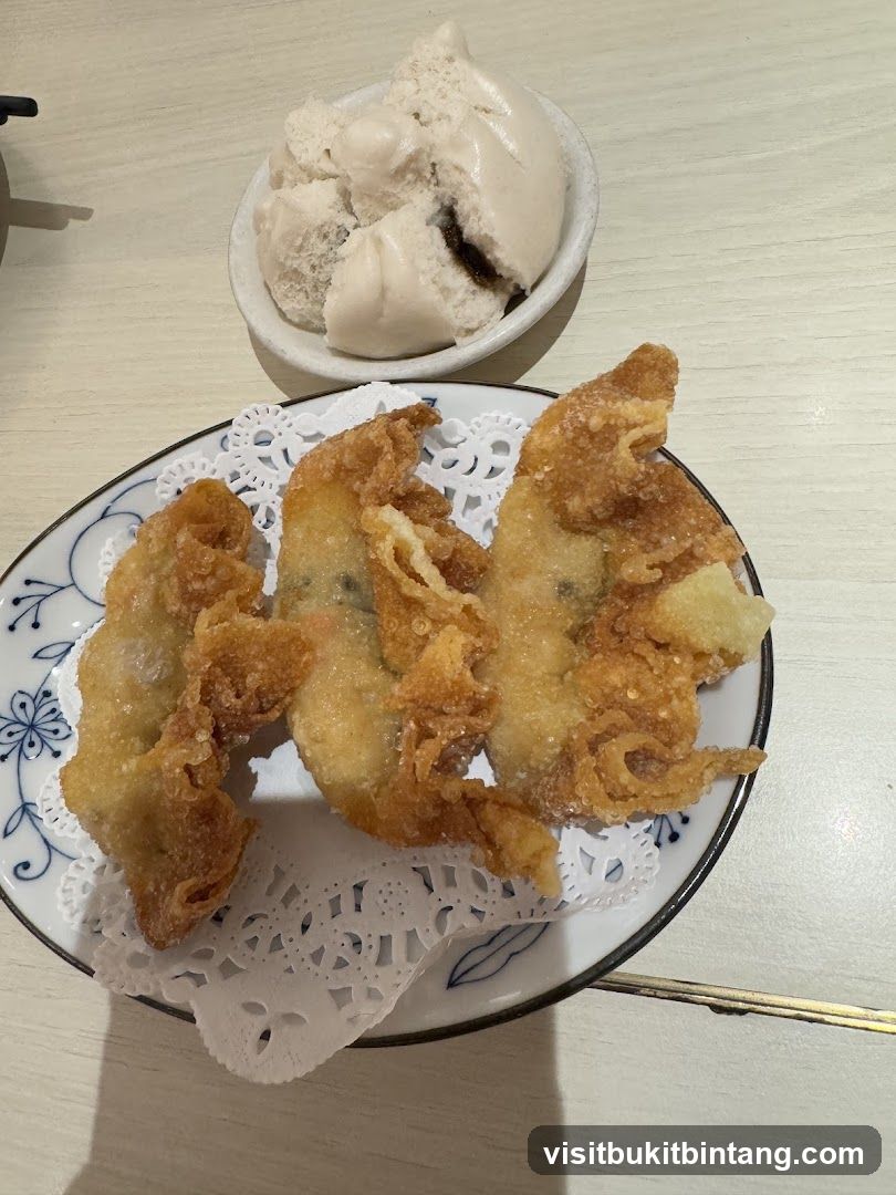 Fried Wontons and Steamed Bun