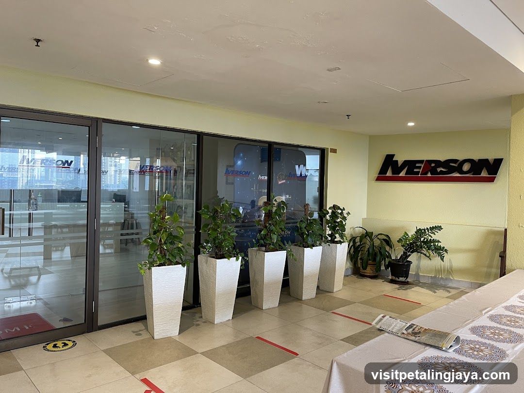 Iverson Office Entrance