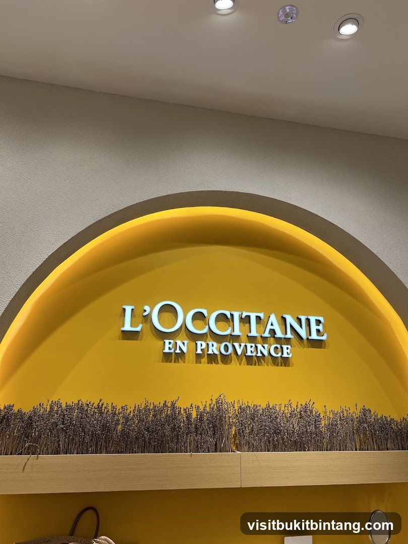 L'Occitane en Provence Store Display