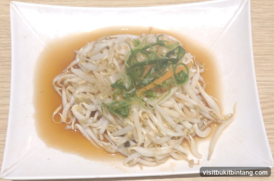 Bean Sprouts with Sauce
