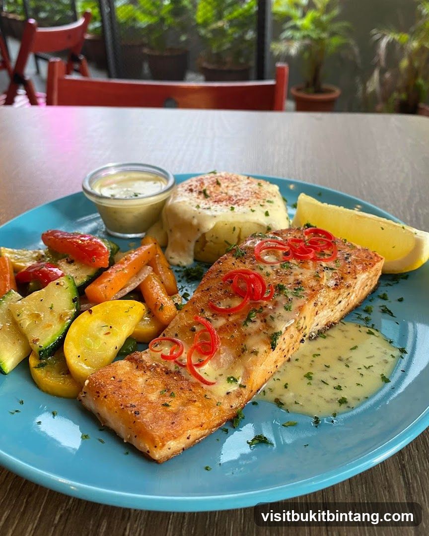 Salmon with Vegetables and Mashed Potatoes