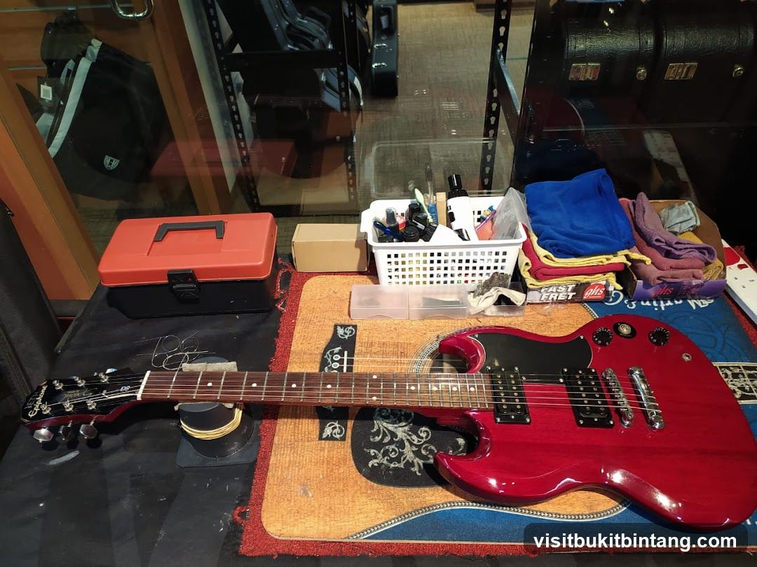 Guitar and Accessories