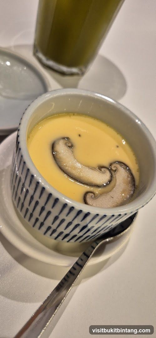Steamed Custard with Mushrooms