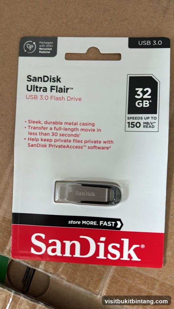 SanDisk Ultra Flair USB 3.0 Flash Drive Packaging