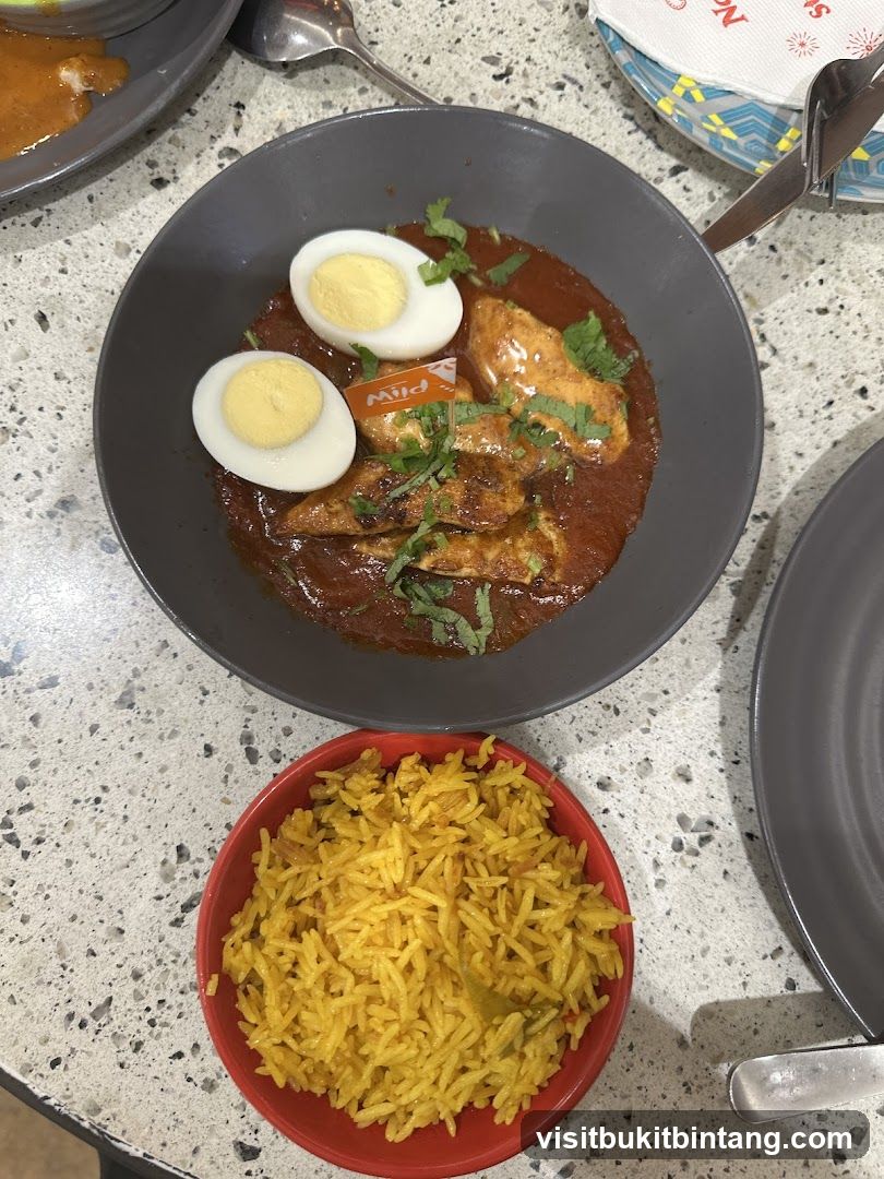 Chicken Curry with Rice and Eggs