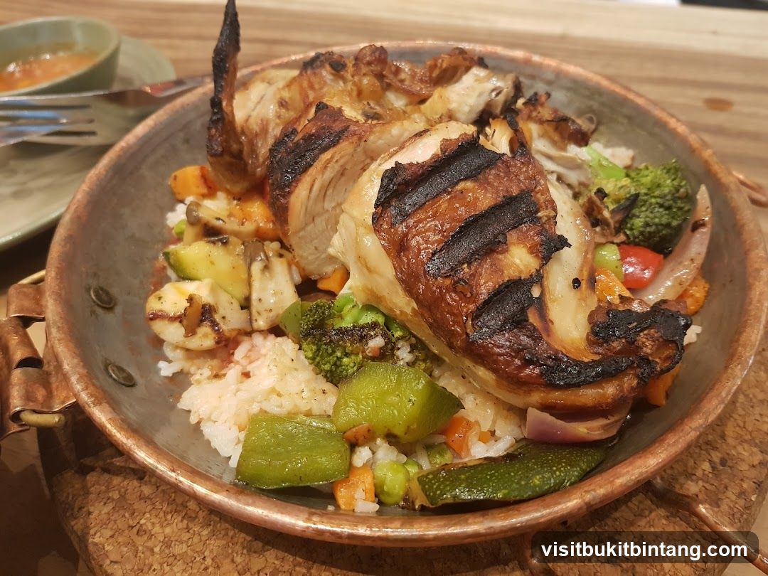 Grilled Chicken and Vegetable Rice Bowl