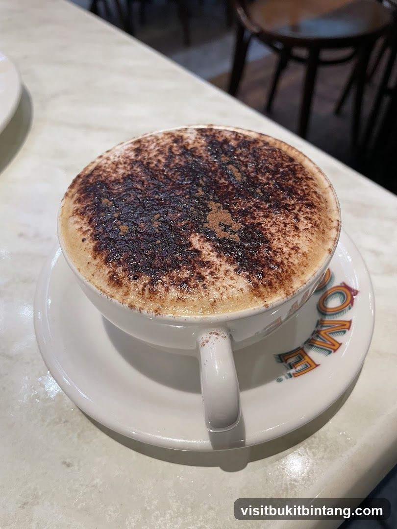 Cappuccino with Chocolate Dusting