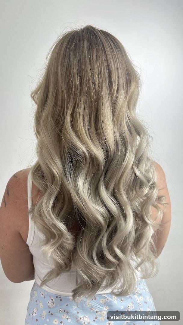 Woman with blonde wavy hair