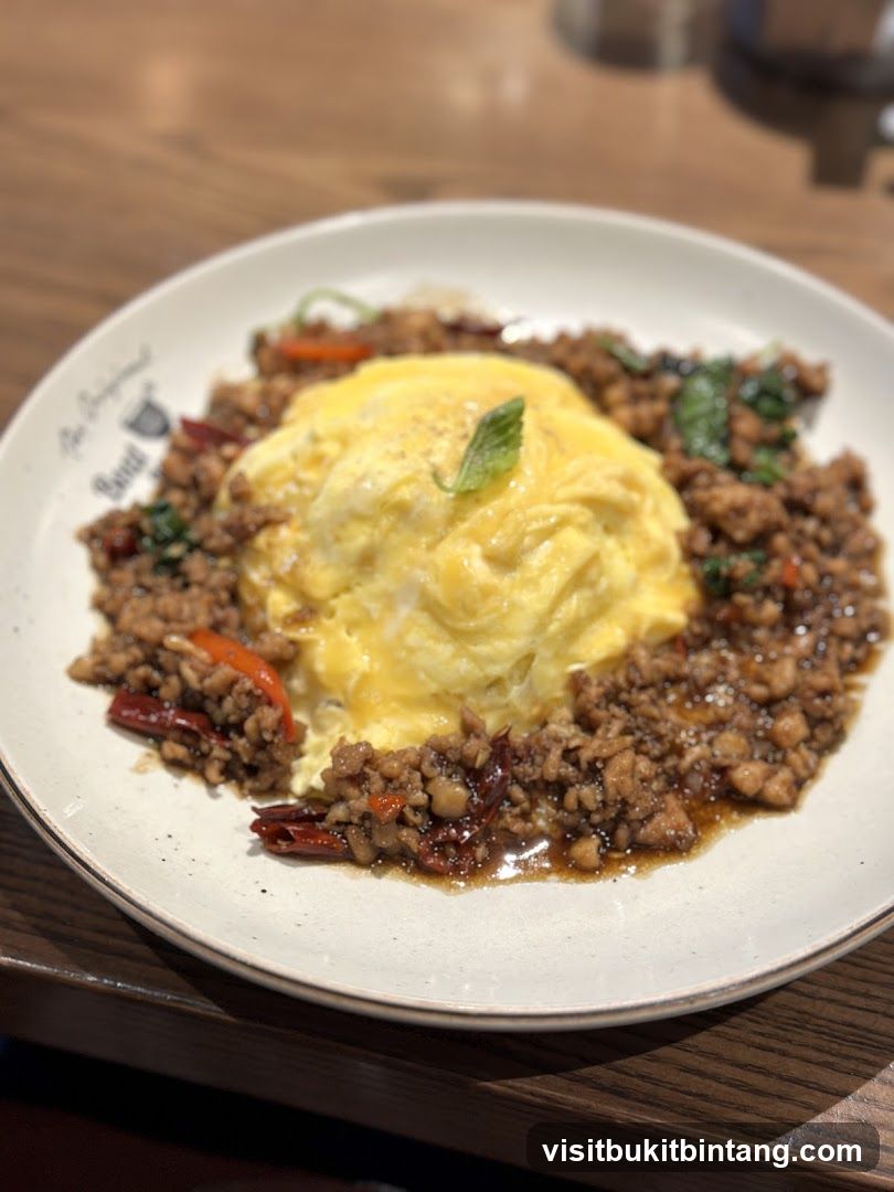 Omelette with Minced Meat and Chili