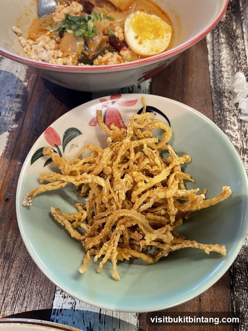 Fried Enoki Mushrooms and Noodle Soup