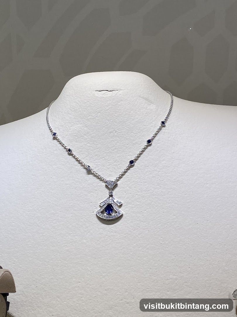 Diamond and Sapphire Necklace