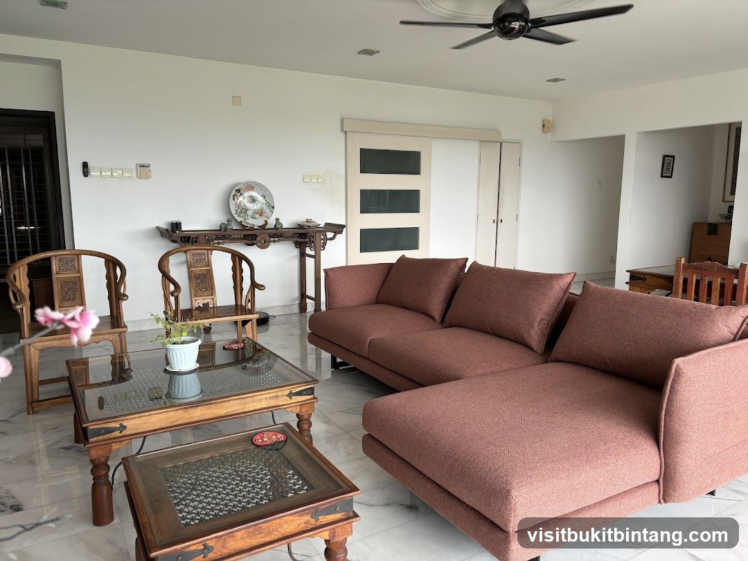 Living Room with Traditional Furniture