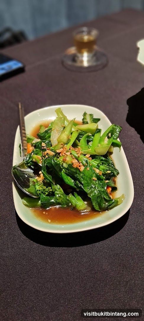 Stir-fried Greens with Garlic