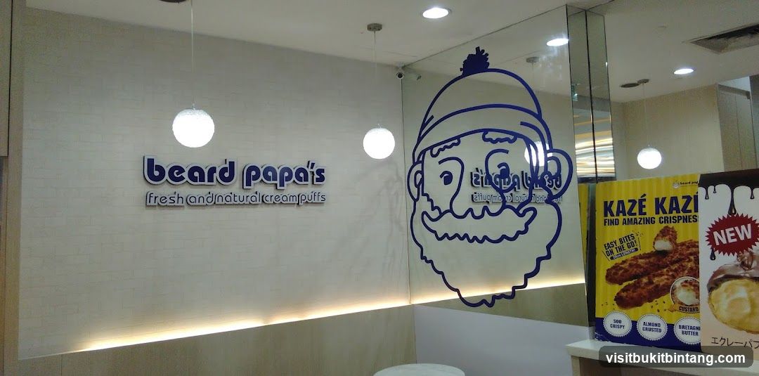 Beard Papa's Store Interior