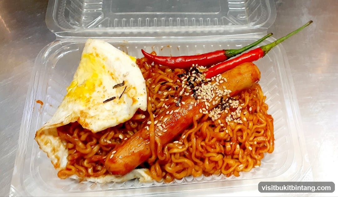 Spicy Noodles with Sausage and Egg