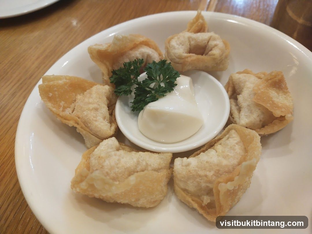 Fried Wontons with Dip