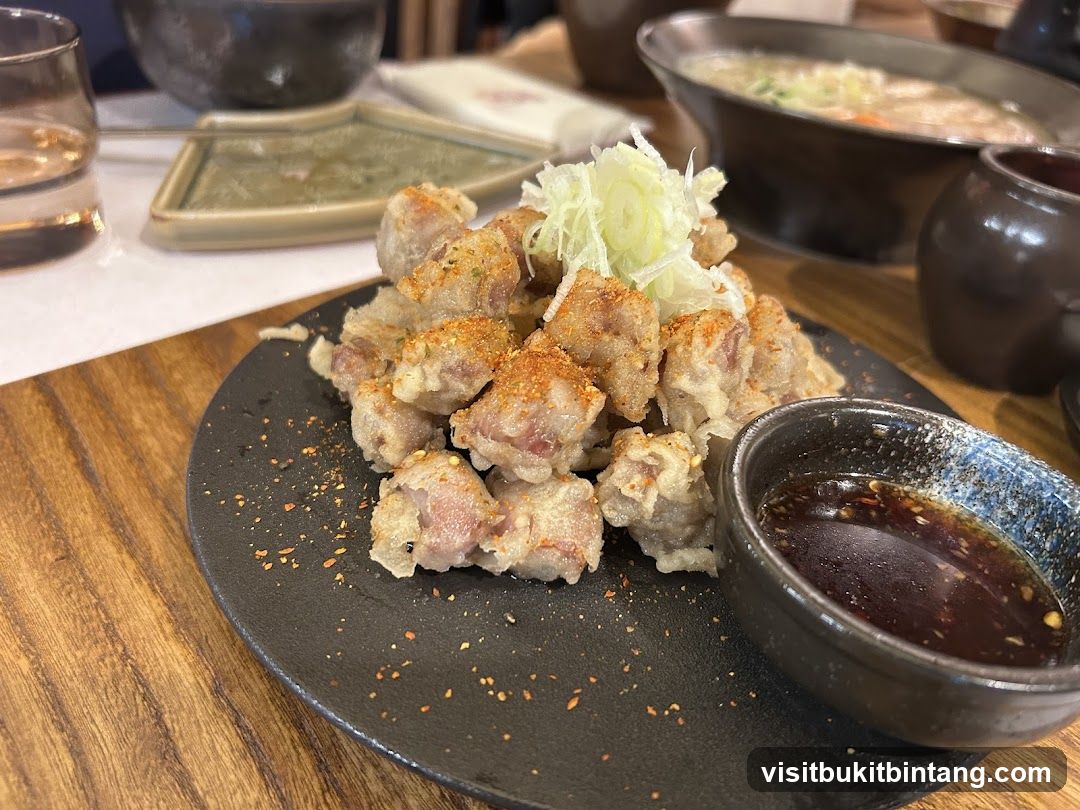 Fried Chicken Bites with Dipping Sauce