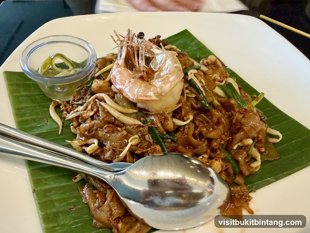 Char Kway Teow with Prawns