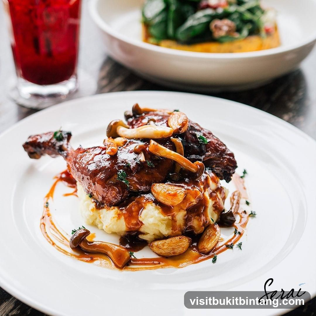 Duck Confit with Mashed Potatoes and Mushrooms