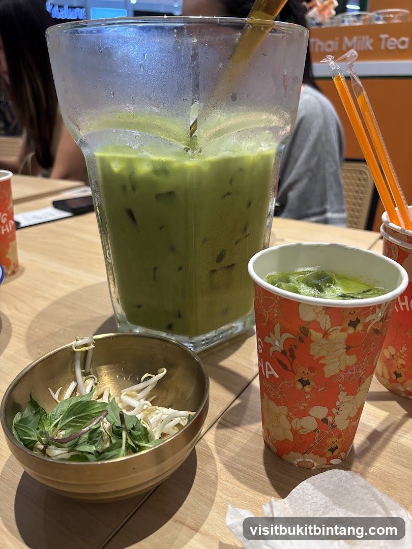 Thai Milk Tea and Accompaniments