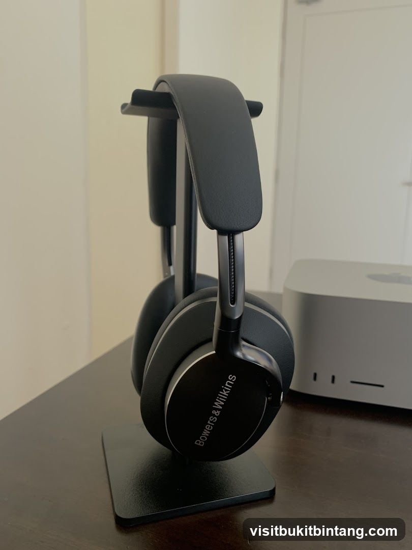 Bowers & Wilkins Headphones