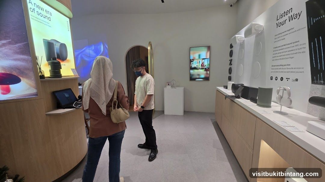 Sonos Store Interior