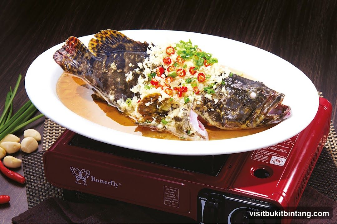 Steamed Fish with Garlic and Chili