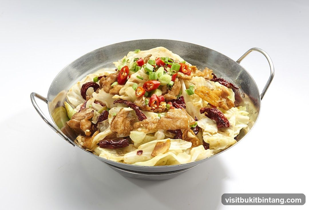Stir-fried Cabbage with Meat
