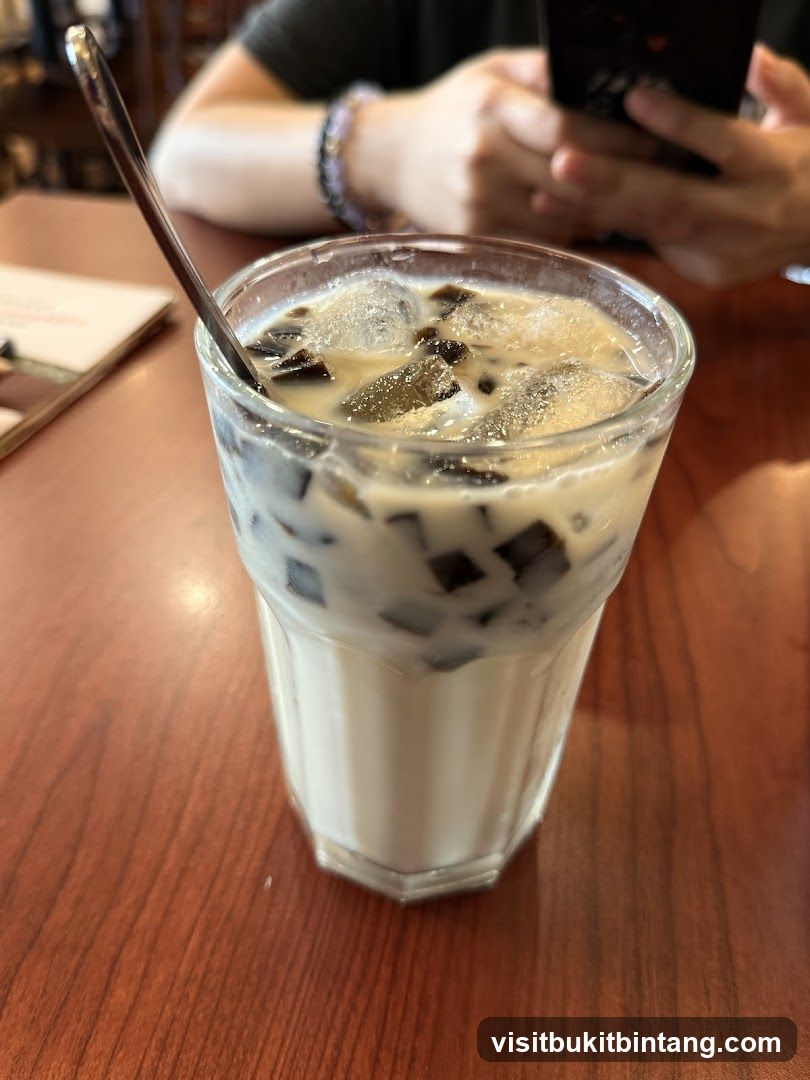 Iced Milk Tea with Grass Jelly